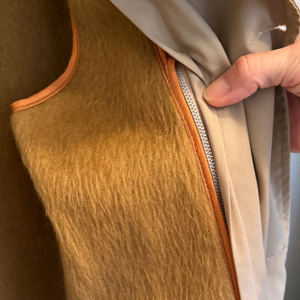 Trendy Vintage Classic Beige Menswear Trench Coat. Removable Zip Liner. Size XL - Picture 7 of 8